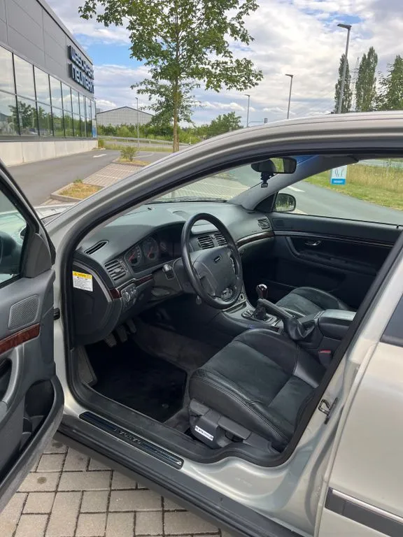 Volvo S80