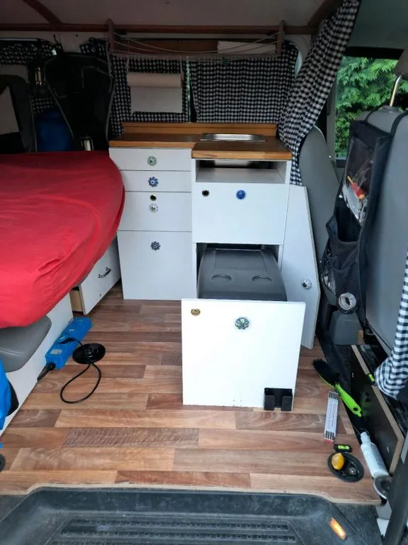 Volkswagen T5 Caravelle