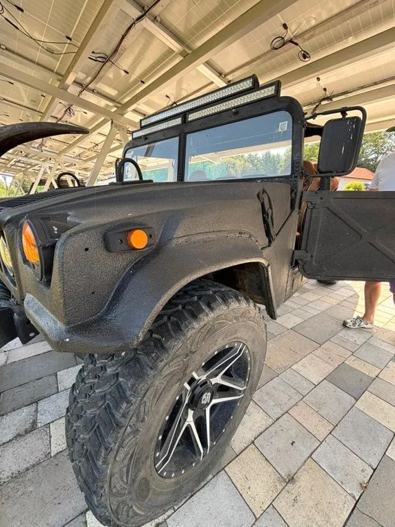 Hummer H1