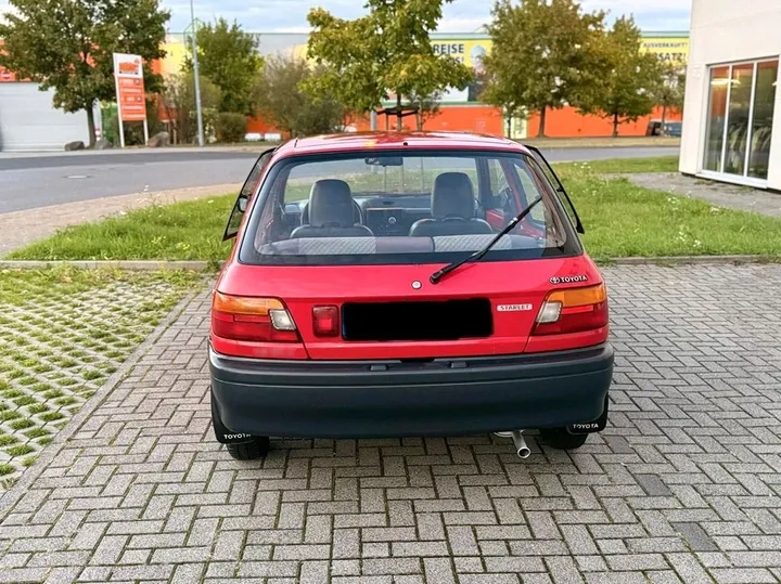Toyota Starlet