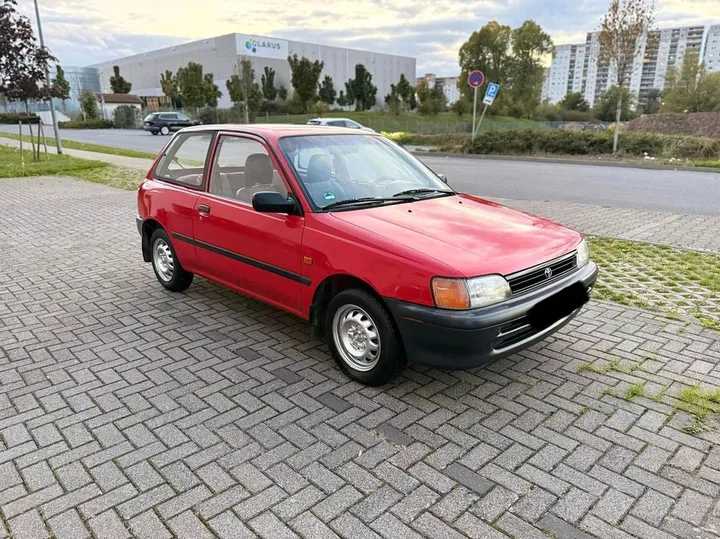 Toyota Starlet