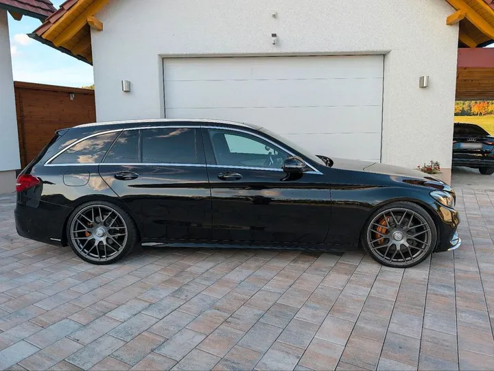 Mercedes-Benz C 400