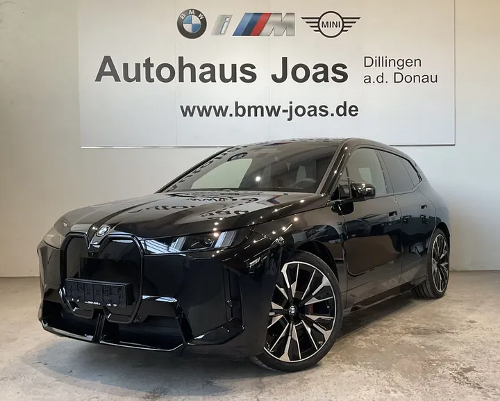 BMW iX