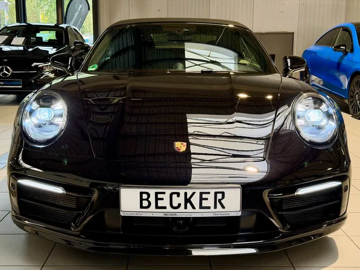 Porsche 992