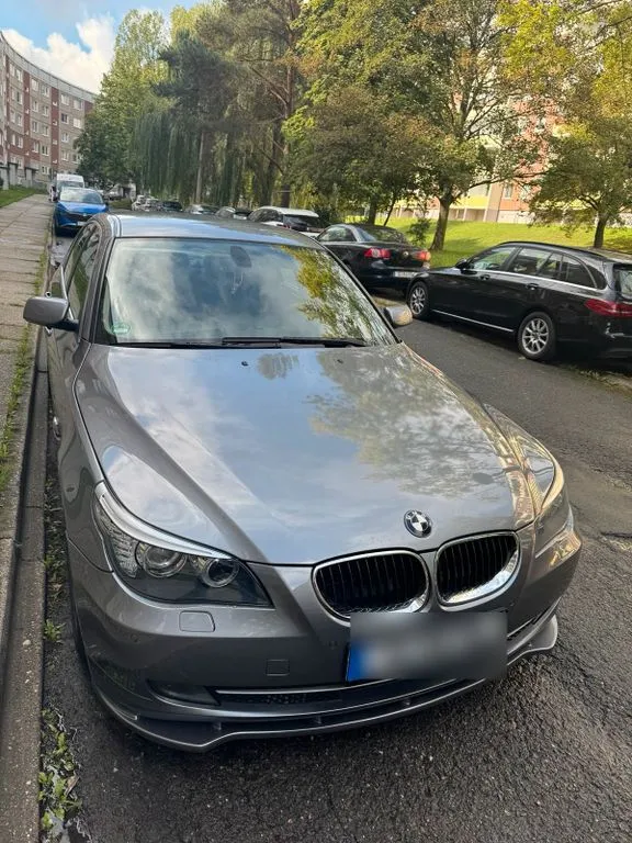 BMW 523