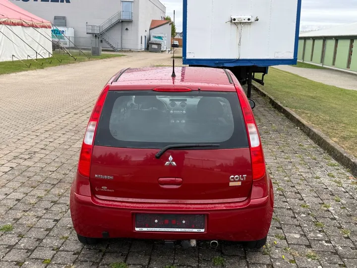 Mitsubishi Colt