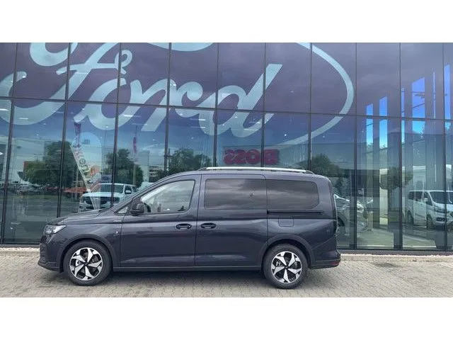 Ford Grand Tourneo