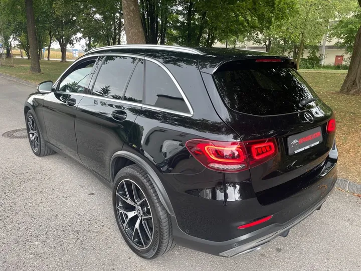 Mercedes-Benz GLC 220