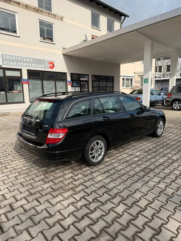 Mercedes-Benz C 200