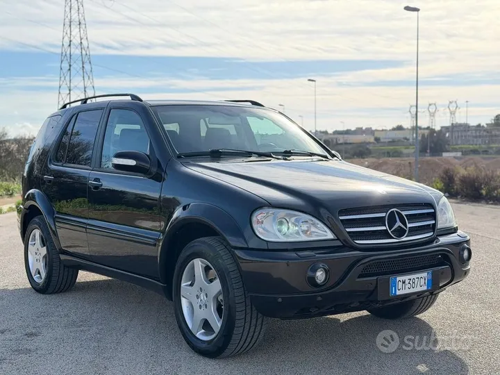 Mercedes-Benz ML 400