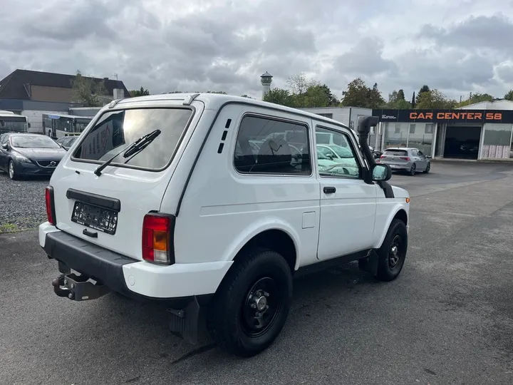 Lada Taiga
