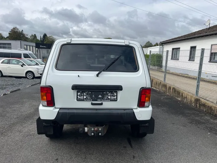 Lada Taiga