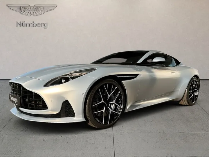 Aston Martin DB12