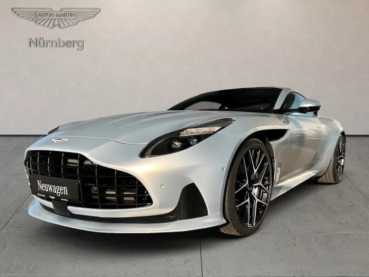 Aston Martin DB12