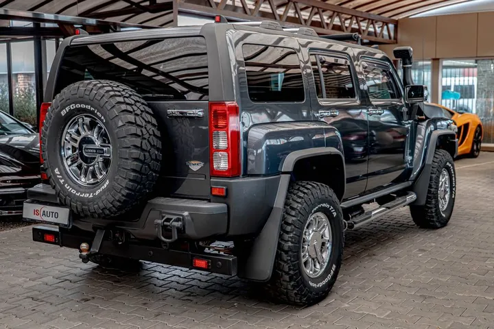 Hummer H3
