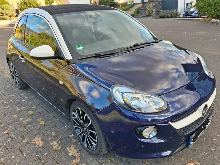 Opel Adam