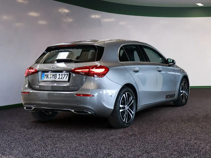 Mercedes-Benz A 250