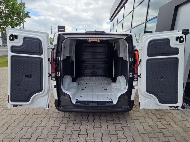 Kia PV5