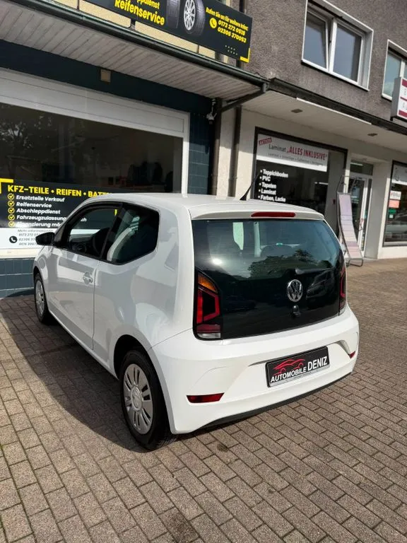 Volkswagen up!