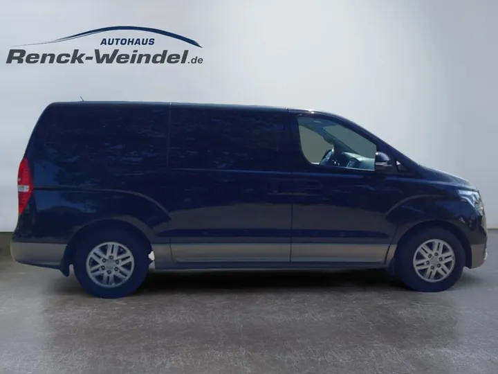 Hyundai H-1