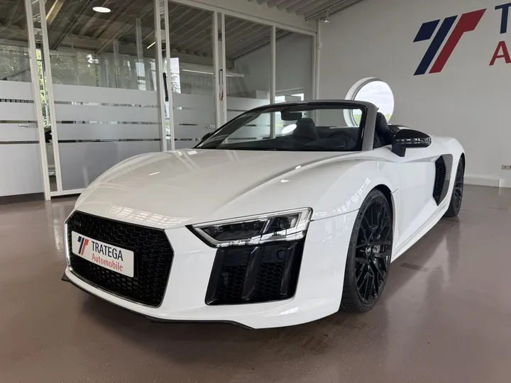 Audi R8