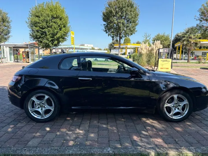 Alfa Romeo Brera