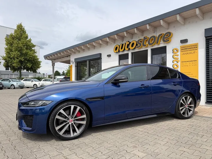 Jaguar XE