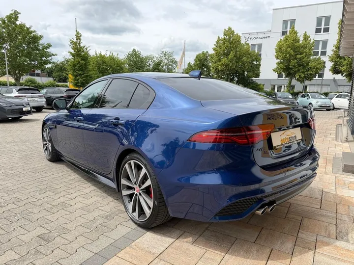 Jaguar XE