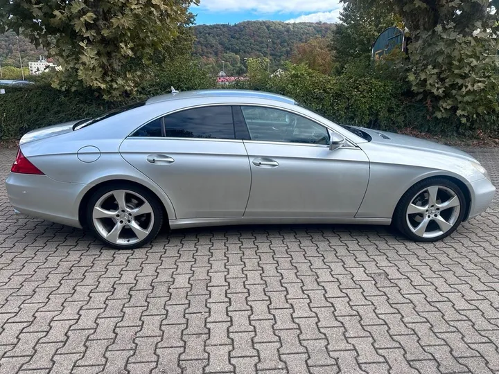 Mercedes-Benz CLS 320