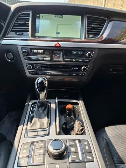 Hyundai Genesis
