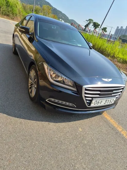 Hyundai Genesis