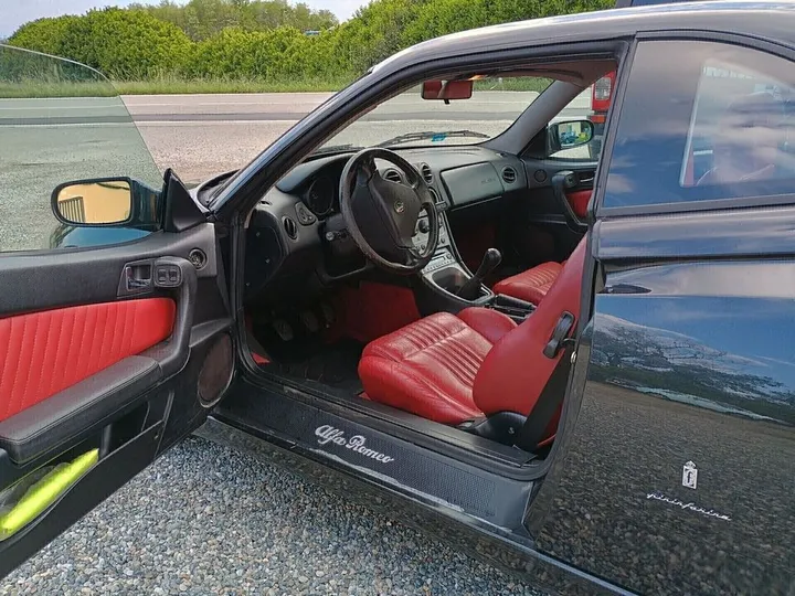 Alfa Romeo GTV
