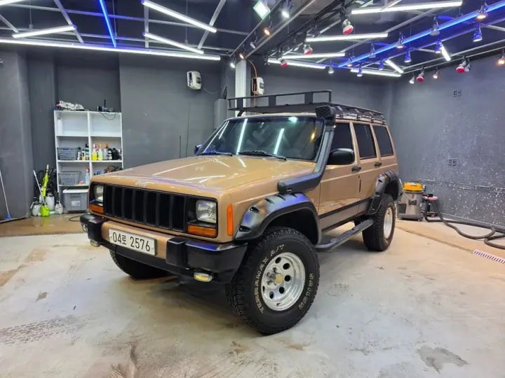 Jeep Cherokee