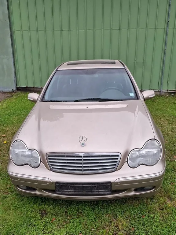 Mercedes-Benz C 200