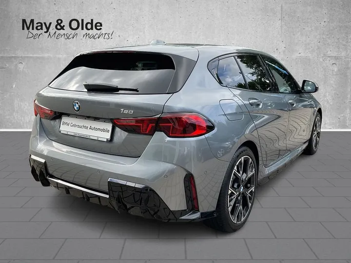 BMW 120