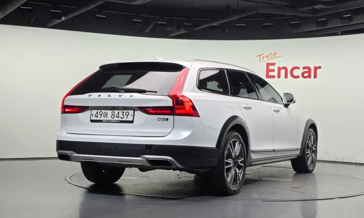 Volvo V90