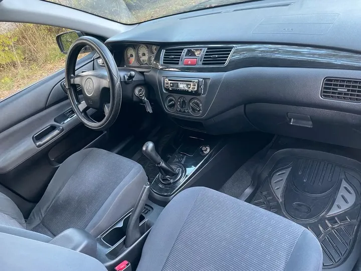 Mitsubishi Lancer
