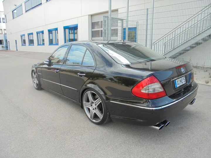 Mercedes-Benz E 55 AMG