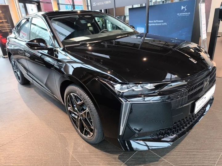 DS Automobiles Nº4