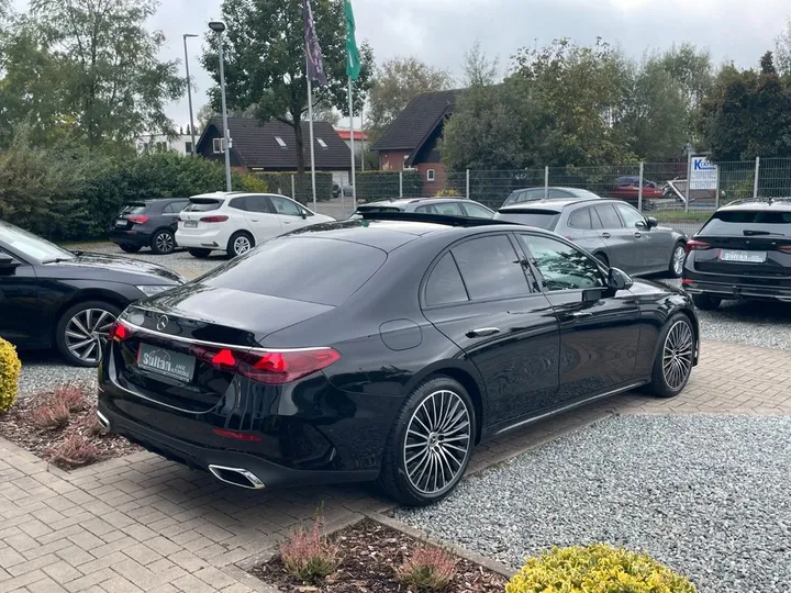 Mercedes-Benz E 200
