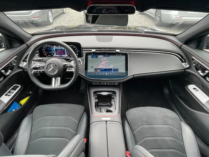 Mercedes-Benz E 200