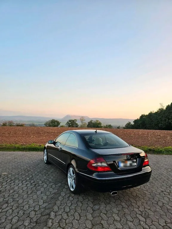 Mercedes-Benz CLK 320