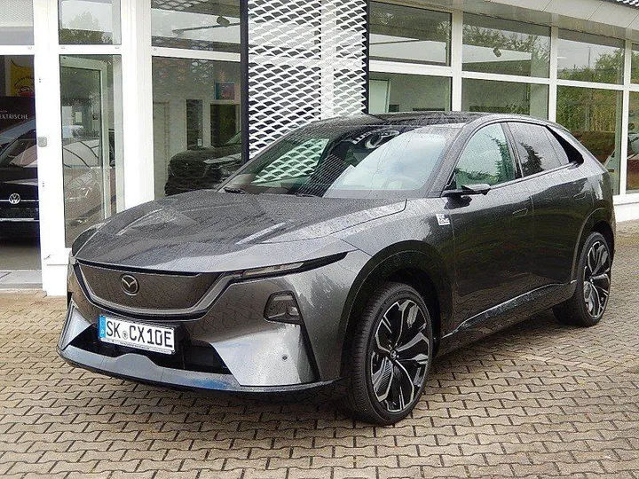 Mazda CX-6e