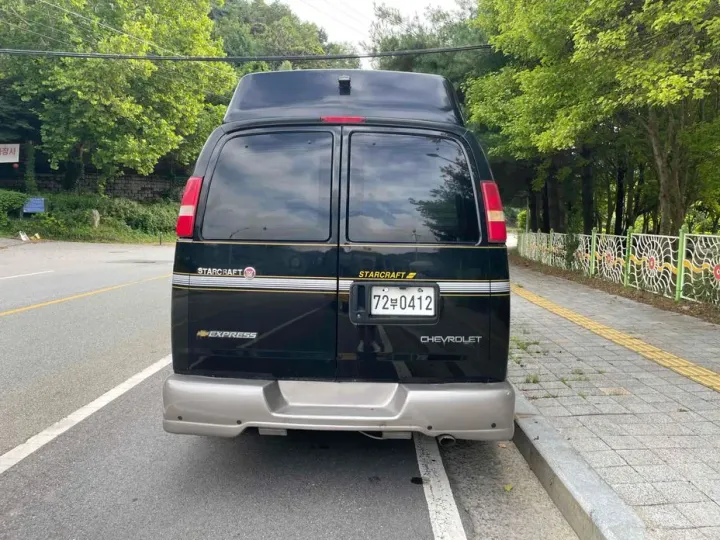 Chevrolet Express Van