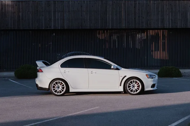 Mitsubishi Lancer