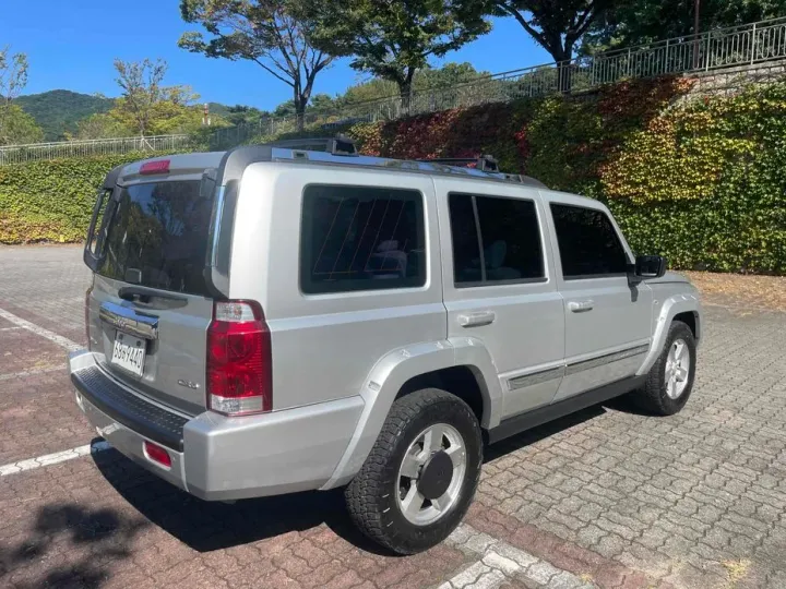 Jeep Commander