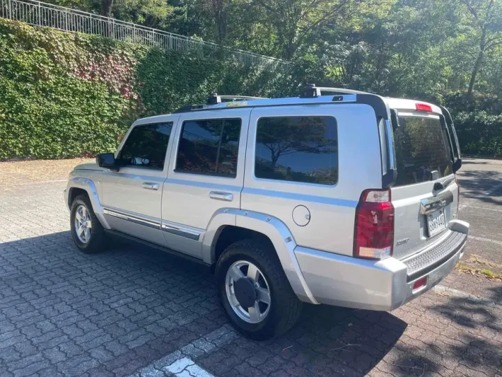 Jeep Commander