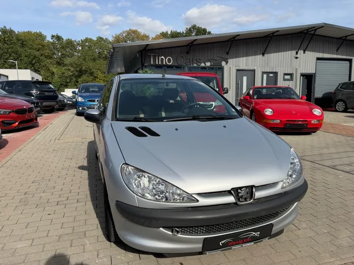 Peugeot 206