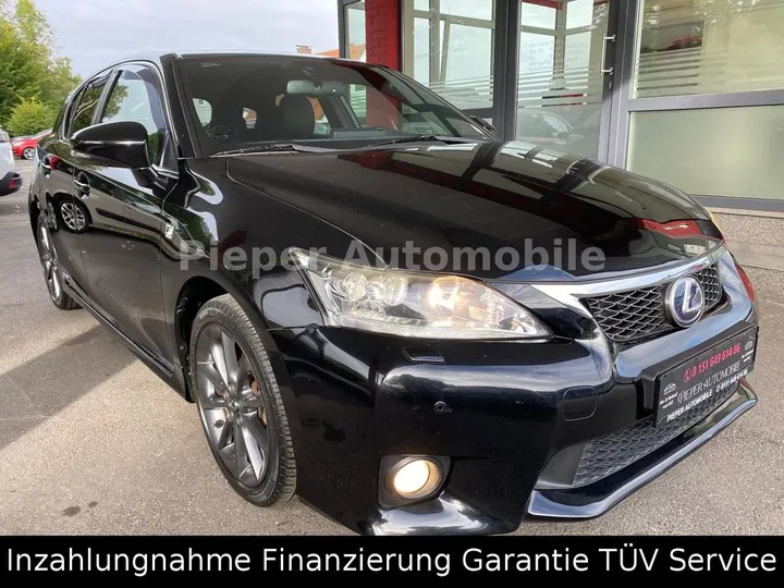 Lexus CT 200h