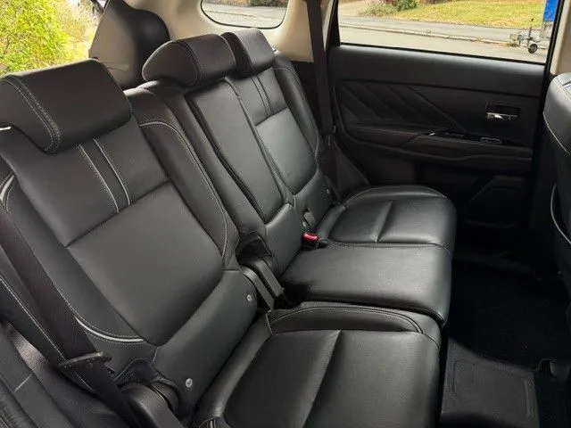 Mitsubishi Plug-in Hybrid Outlander